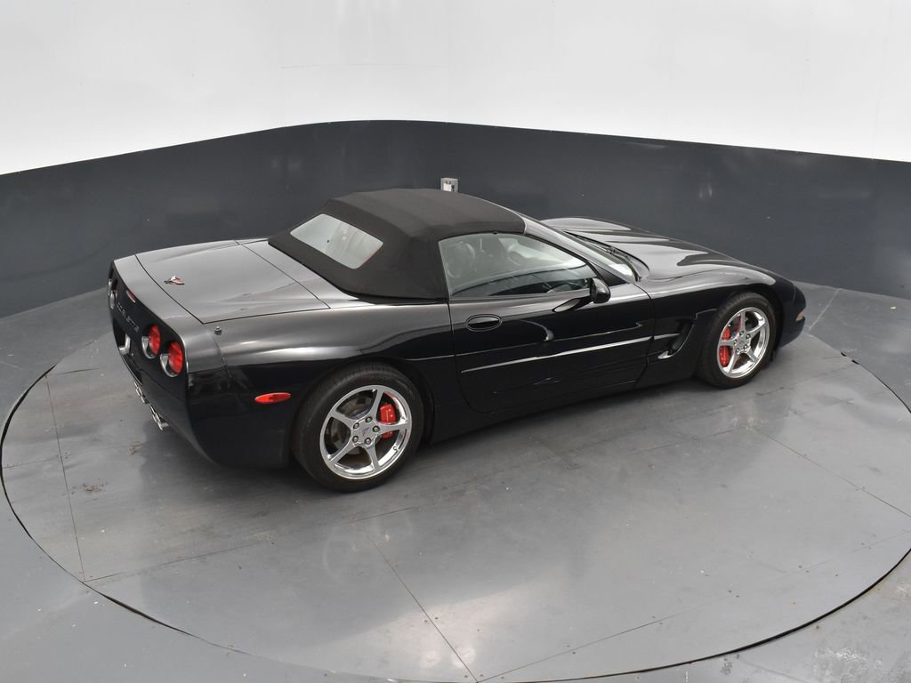 Used 2000 Chevrolet Corvette Base w/ Performance Handling Pkg image 23