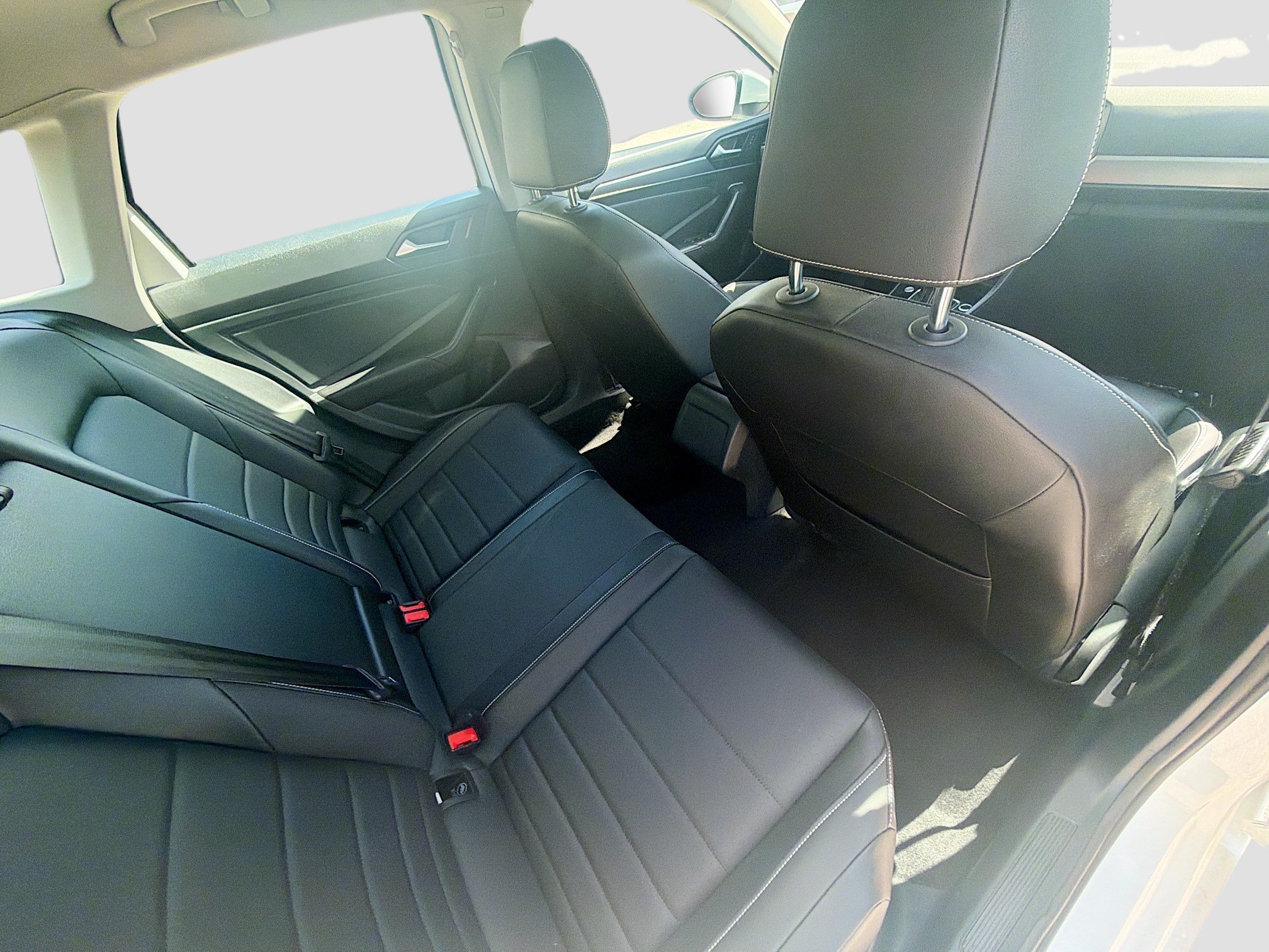 Used 2023 Volkswagen Jetta SE FWD image 28