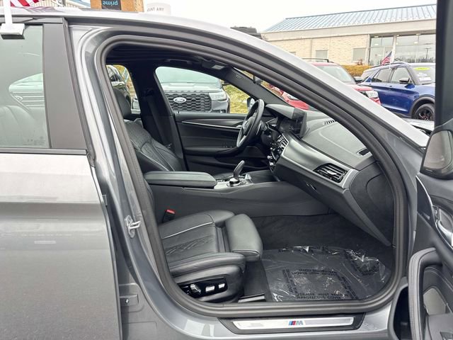 Used 2023 BMW 530i xDrive w/ Executive Package image 11