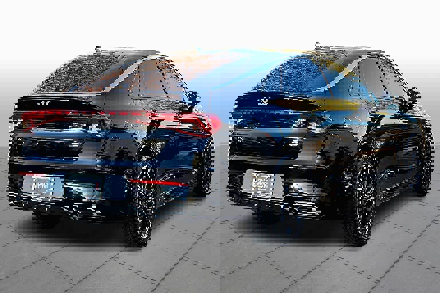 Used 2022 Kia K5 GT-Line w/ GT-Line FWD Premium Package image 12