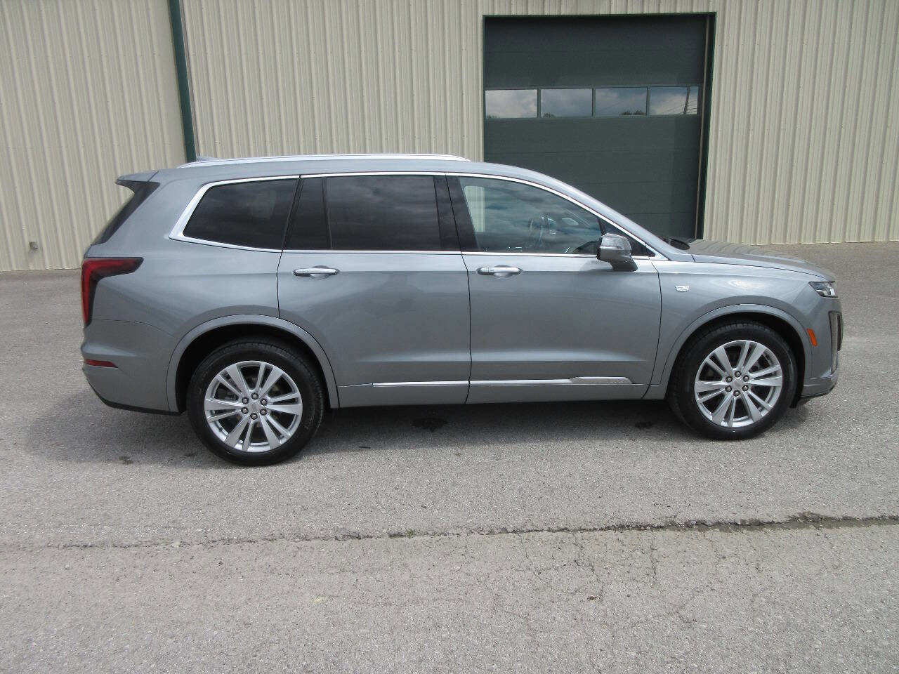 Used 2023 Cadillac XT6 Premium Luxury AWD/4WD image 7