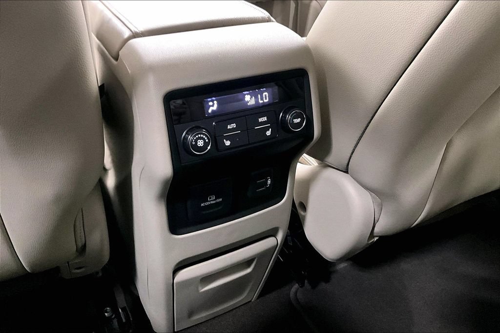 Used 2019 GMC Acadia Denali AWD/4WD image 28