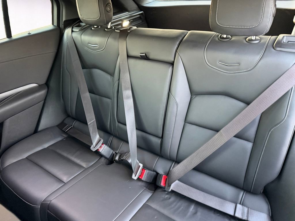 Used 2024 Cadillac XT4 Premium Luxury image 13