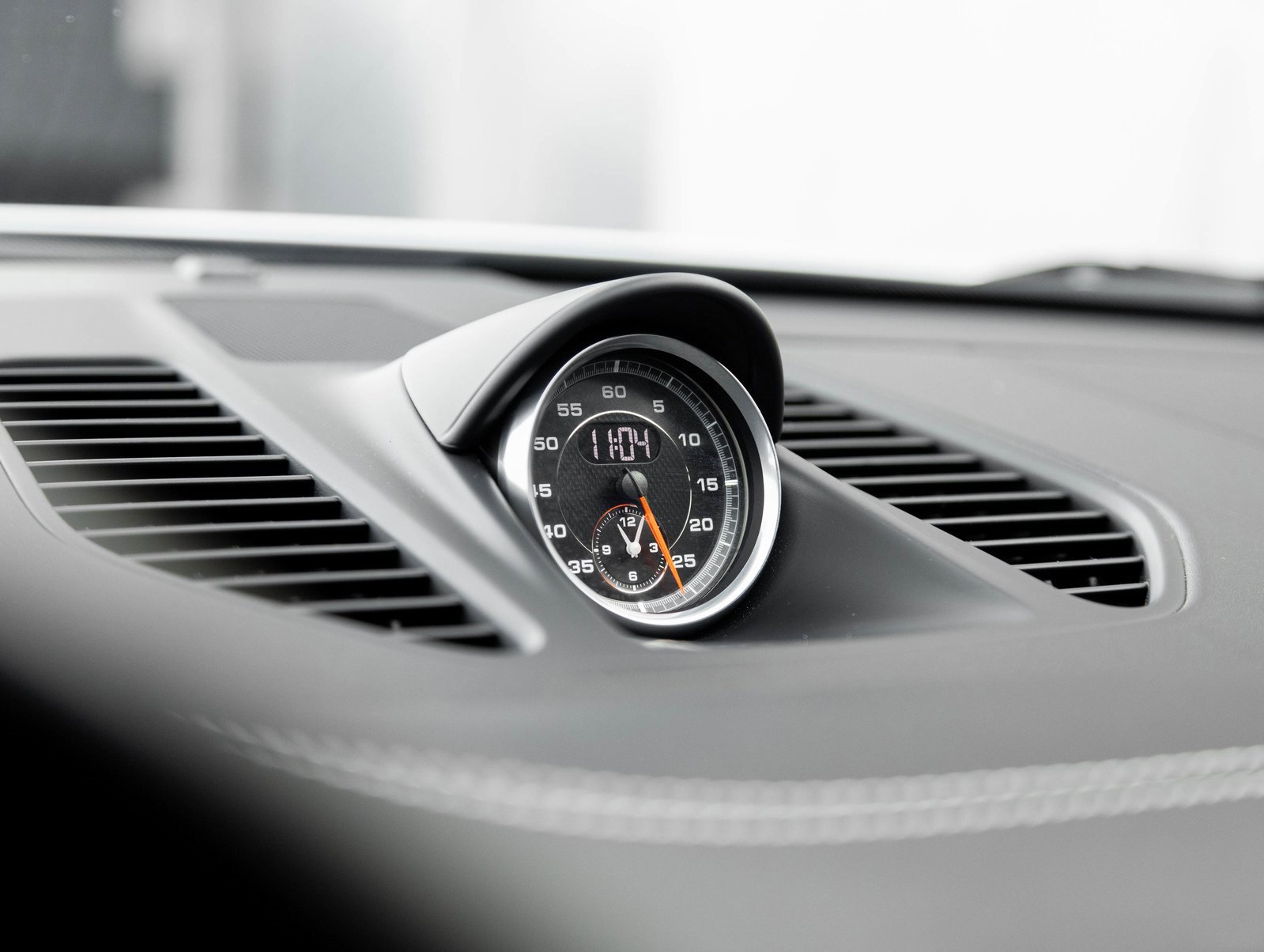 Certified 2018 Porsche 911 Turbo S image 26