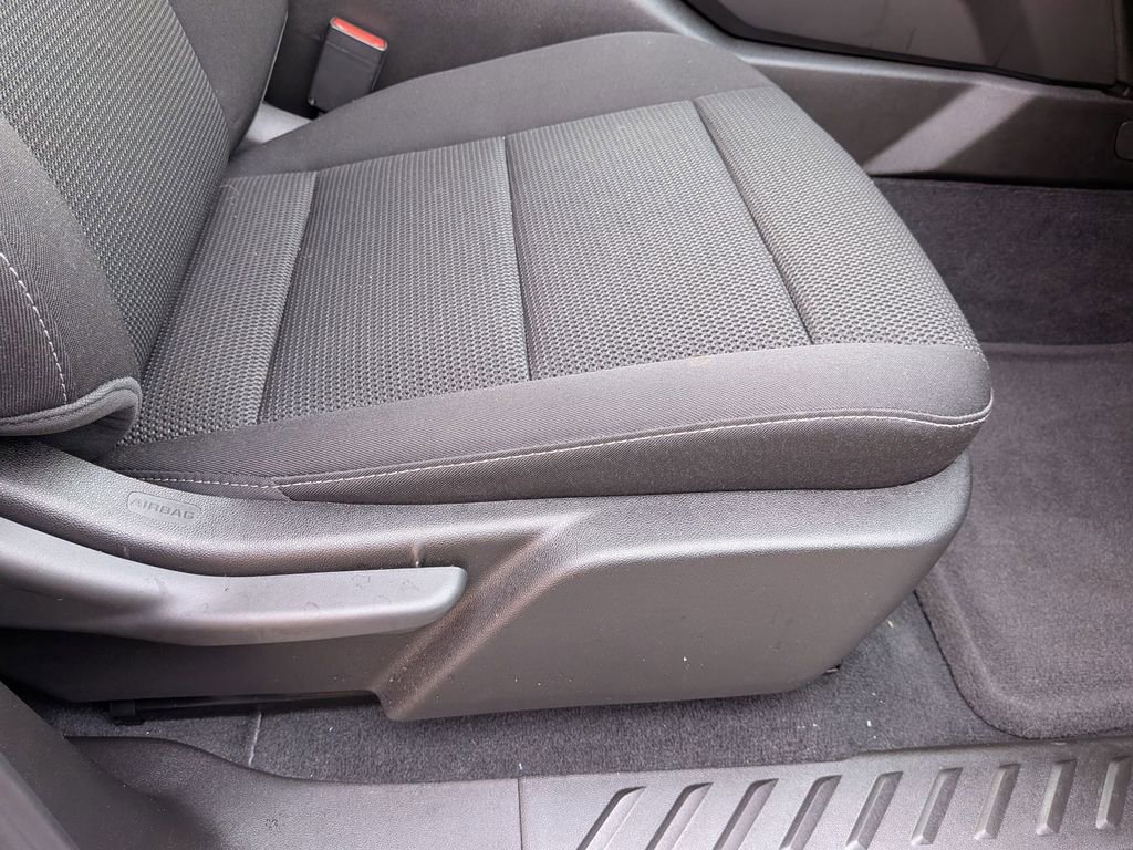 Certified 2025 GMC Canyon Elevation w/ Convenience Package image 30