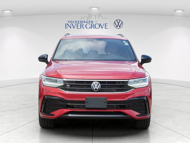 Certified 2024 Volkswagen Tiguan SE R-Line AWD/4WD image 2