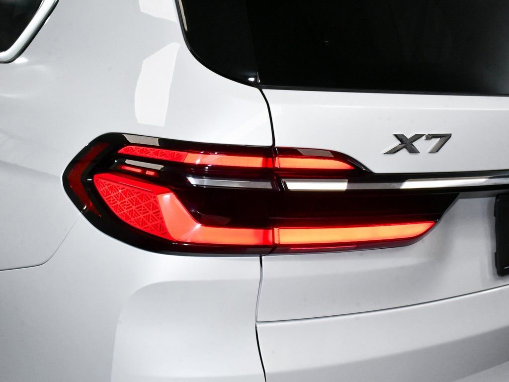 Used 2026 BMW X7 xDrive40i image 88