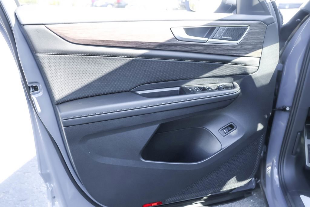 New 2026 Volkswagen Atlas SEL Premium R-Line image 29