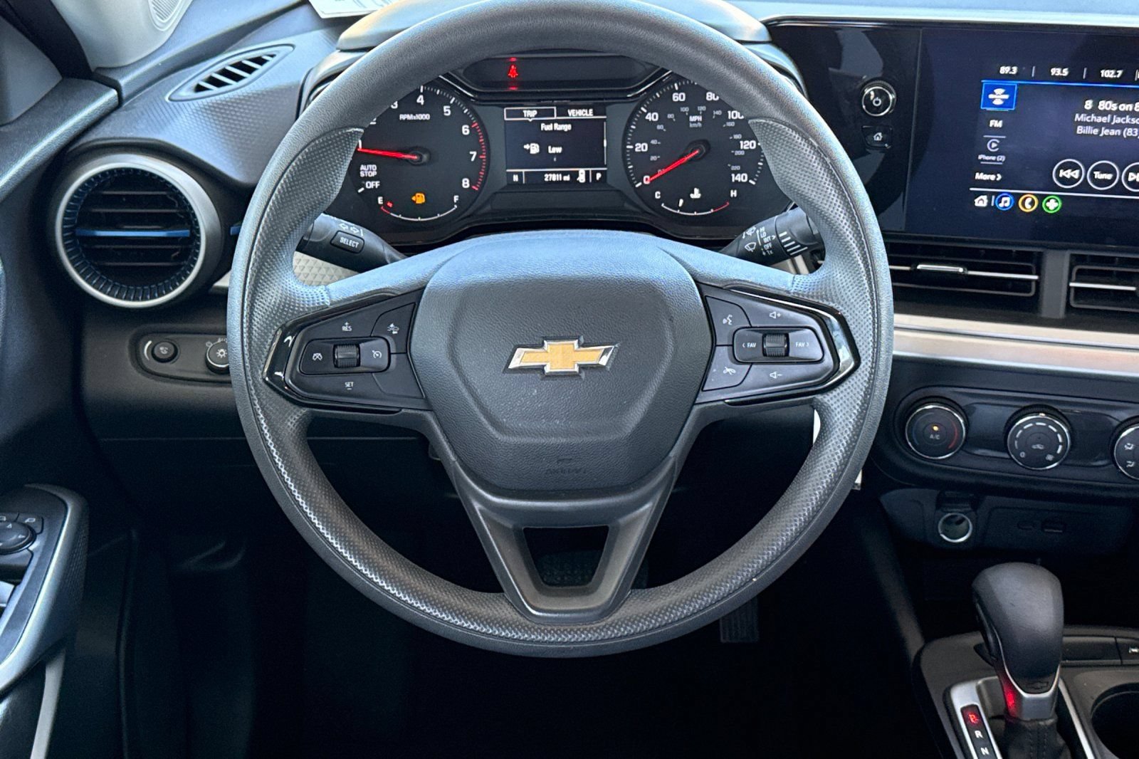 Used 2025 Chevrolet Trax LS FWD image 20