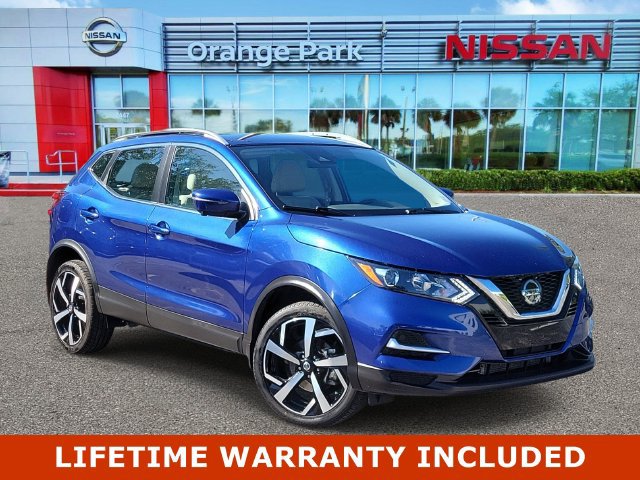 Used 2022 Nissan Rogue Sport SL FWD image 1