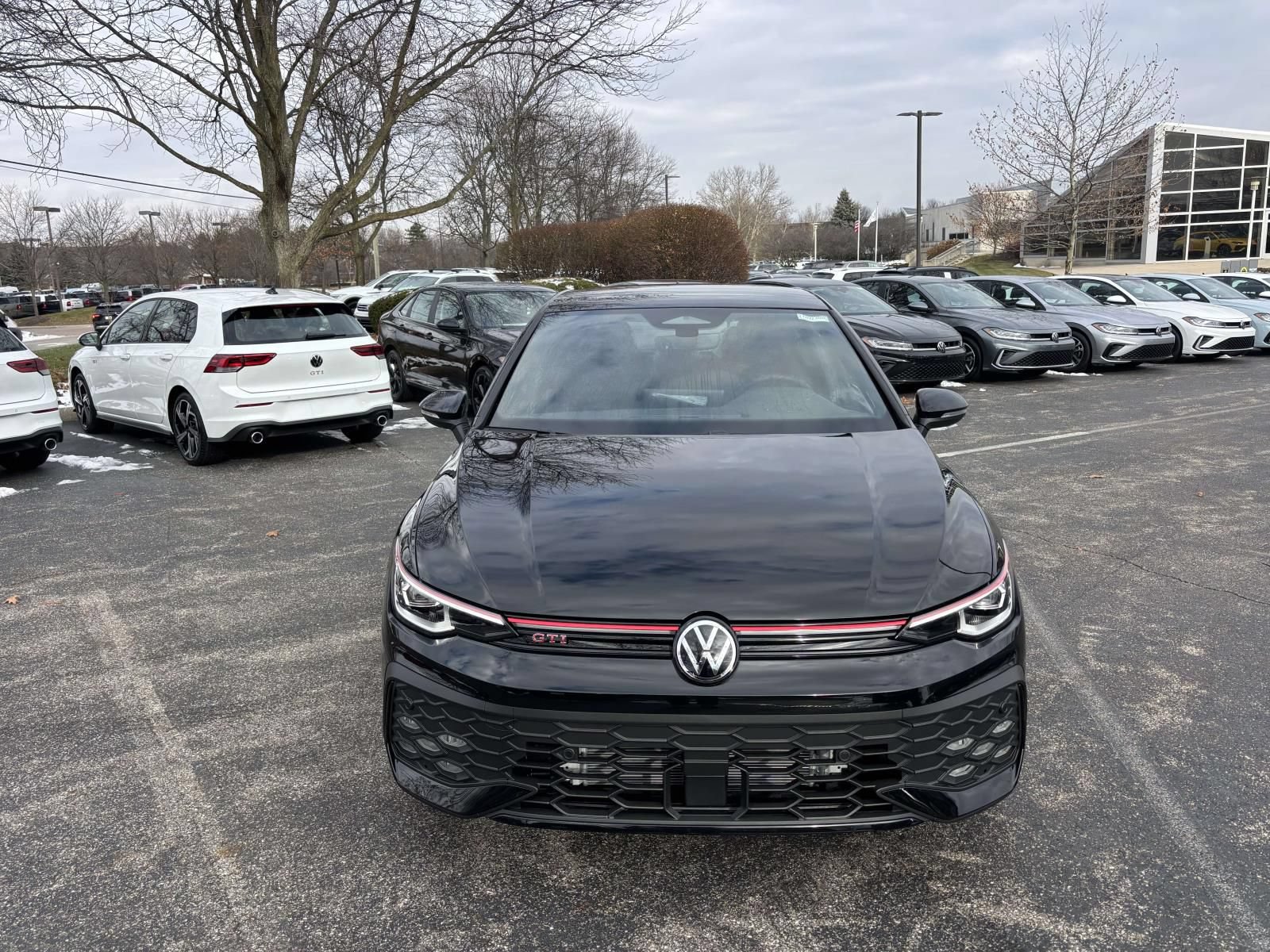 New 2026 Volkswagen GTI SE FWD image 2