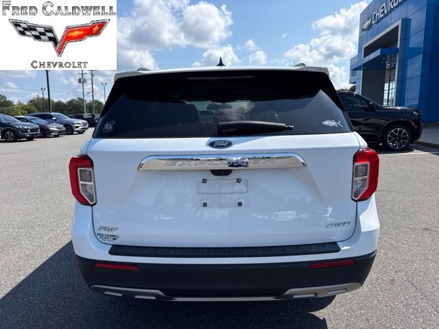 Used 2023 Ford Explorer XLT w/ Equipment Group 202A AWD/4WD image 4