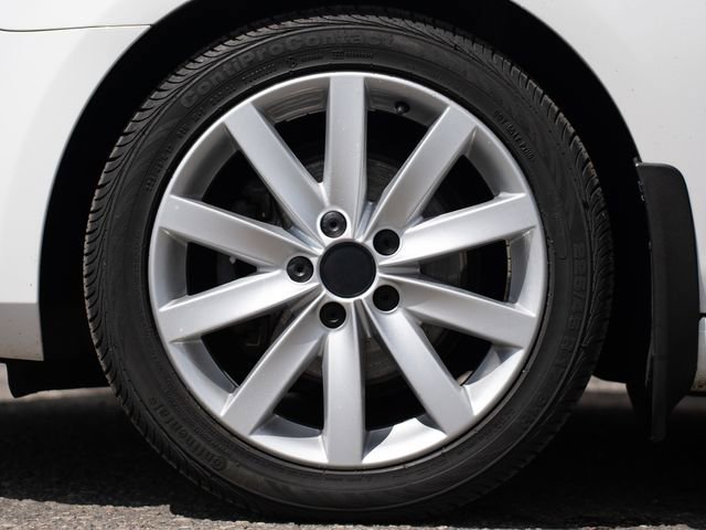Used 2011 Volkswagen Golf TDI w/ Navigation Pkg FWD image 12