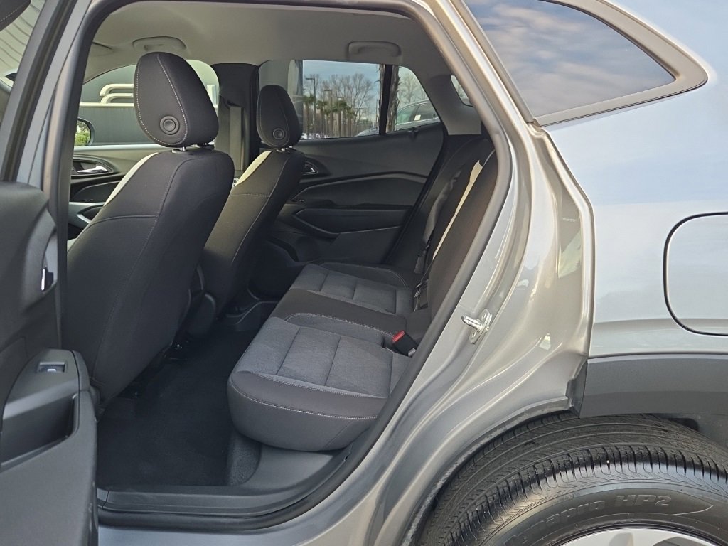 Used 2024 Chevrolet Trax LS w/ Driver Confidence Package image 5