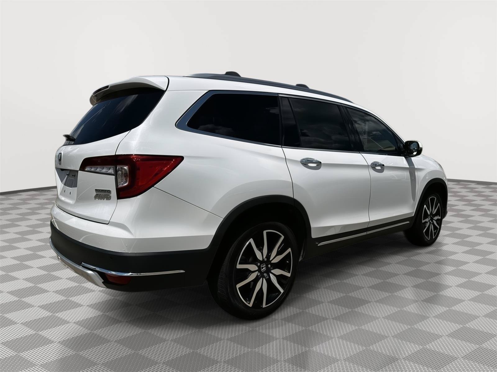 Certified 2021 Honda Pilot Touring image 6
