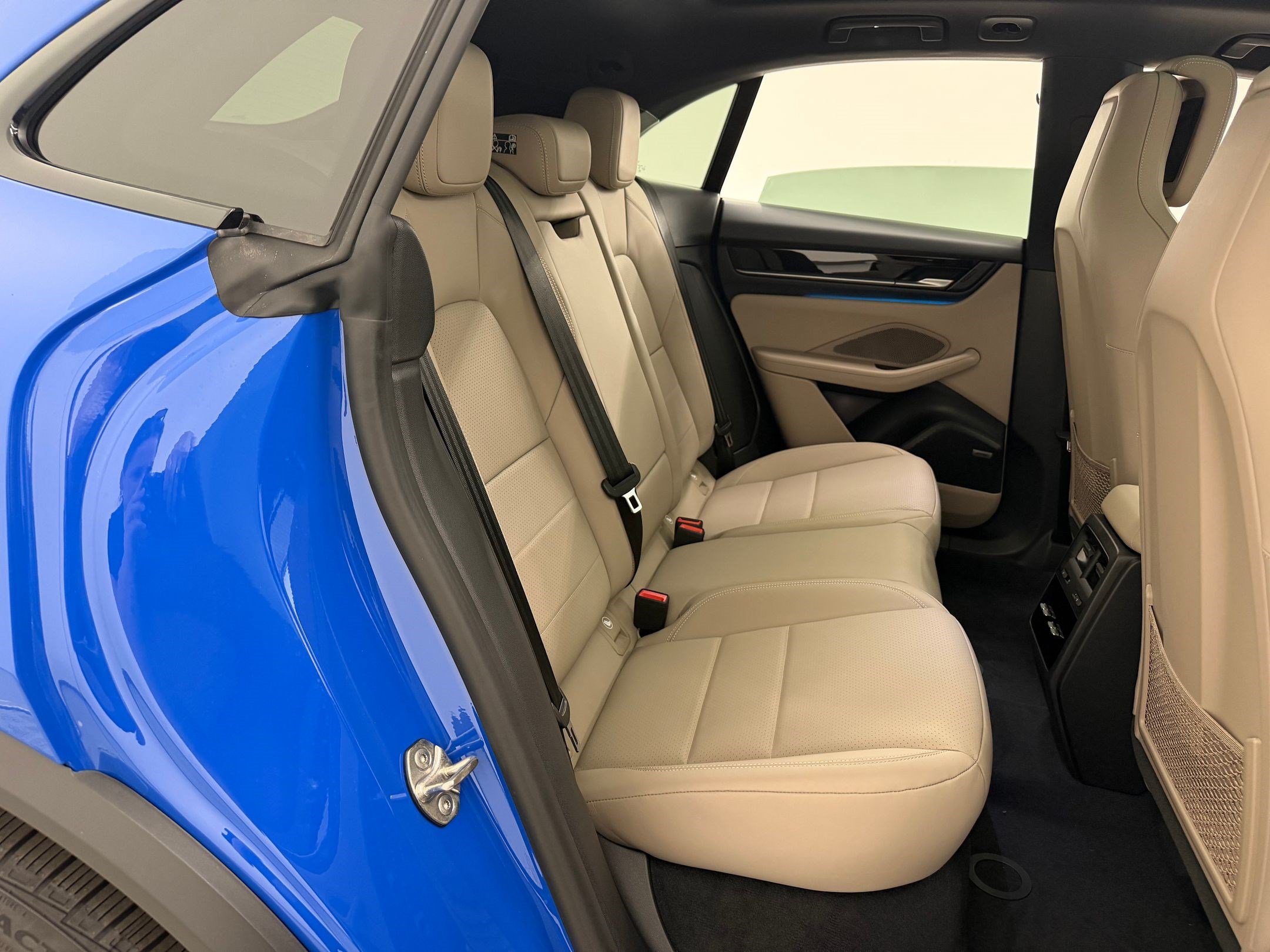 New 2026 Porsche Macan 4 Electric AWD/4WD image 33
