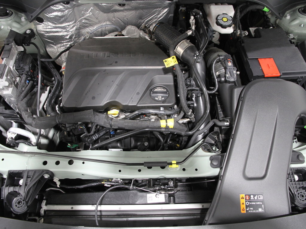 Certified 2024 Chevrolet Trax RS w/ Driver Confidence Package image 20