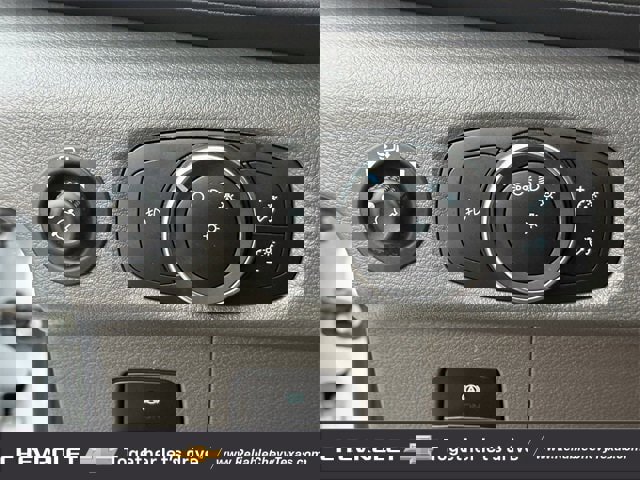 Used 2023 Ford Transit 350 XLT image 24