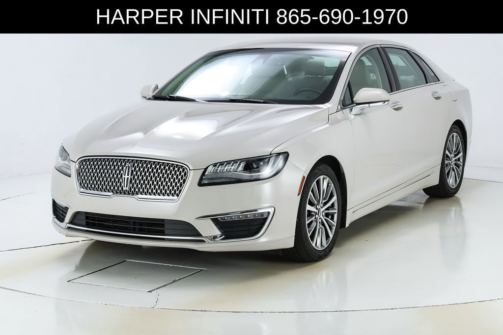 Used 2020 Lincoln MKZ FWD image 1