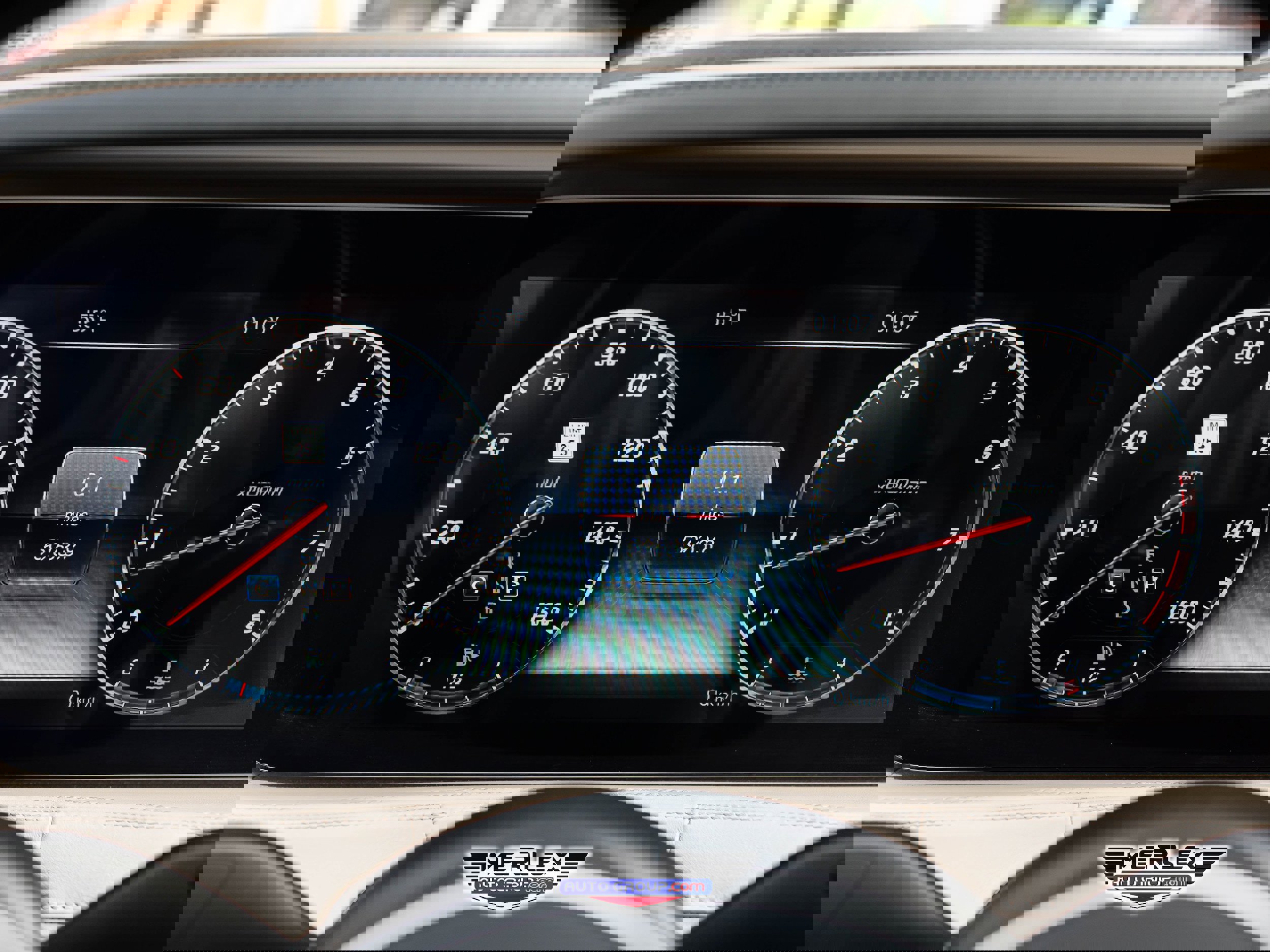 Used 2018 Mercedes-Benz S 560 4MATIC Sedan image 31