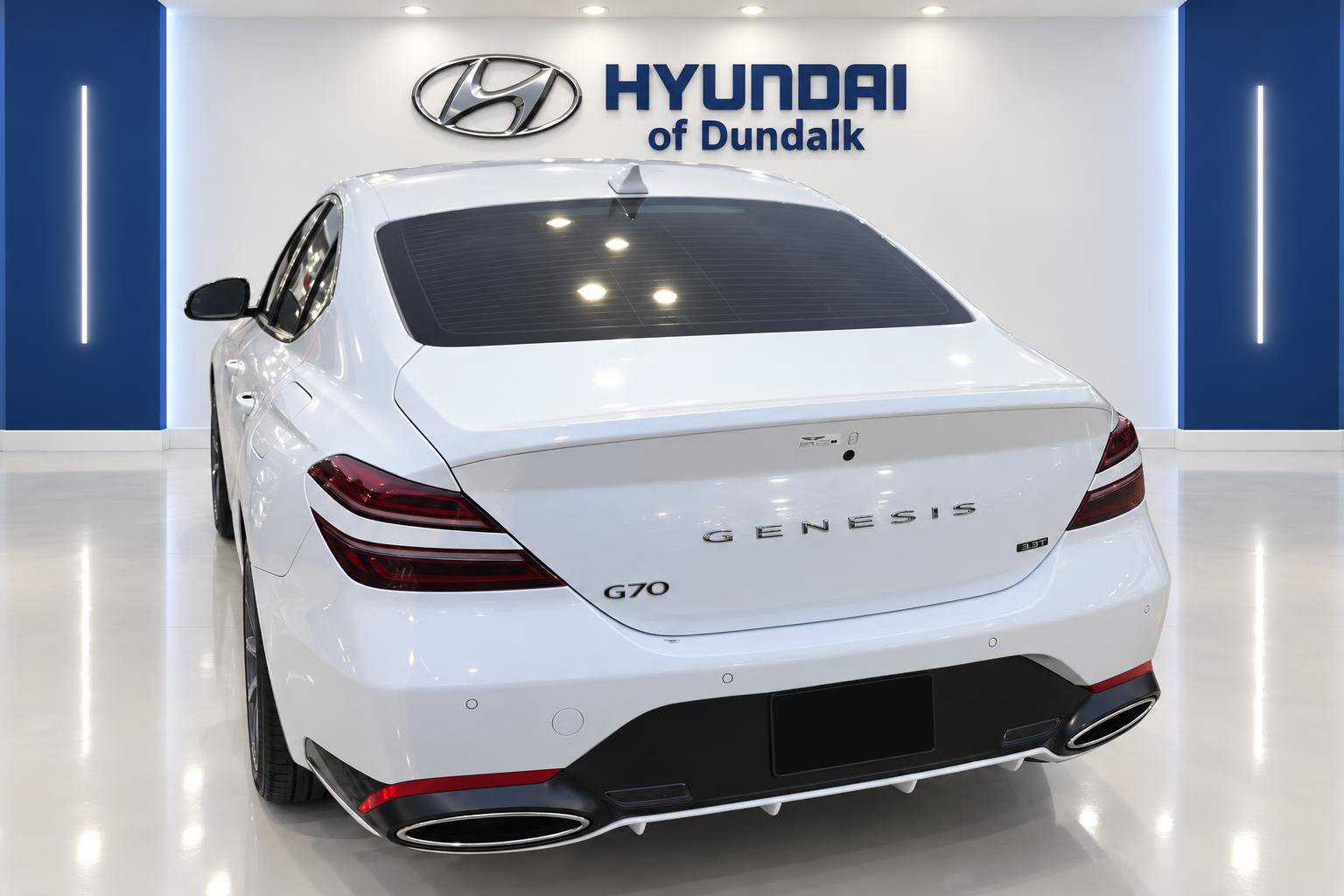 Used 2025 Genesis G70 3.3T Advanced w/ Sport Prestige Package RWD image 3