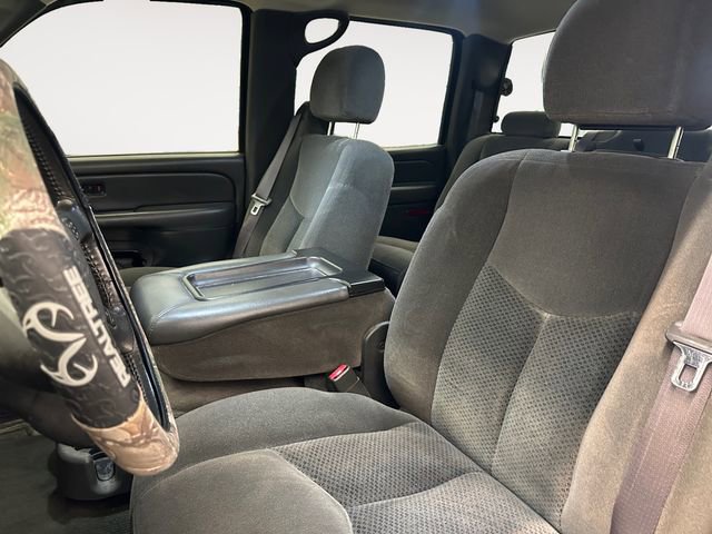 Used 2006 Chevrolet Silverado 1500 LT w/ Light Duty Power Package image 9