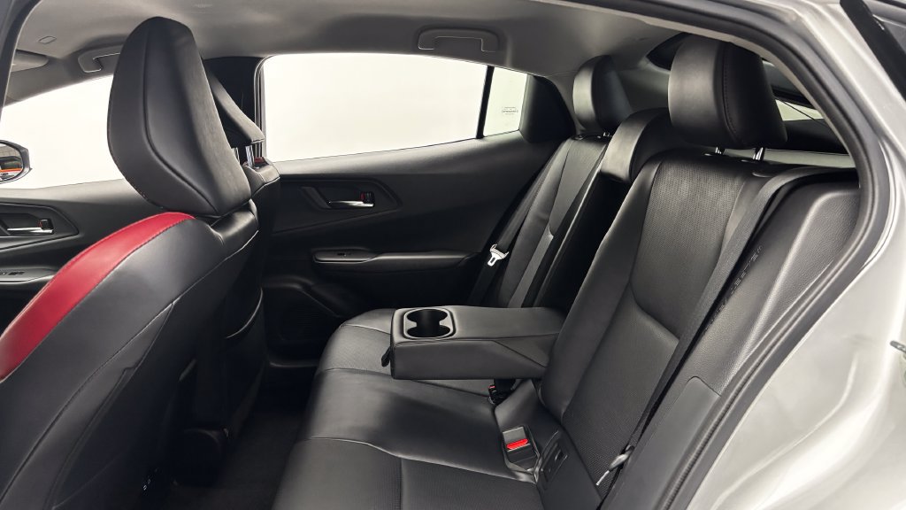 Certified 2023 Toyota Prius Prime FWD image 31