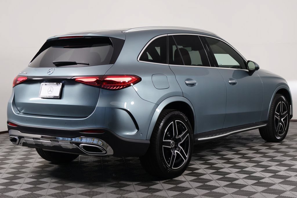 New 2027 Mercedes-Benz GLC 300 image 2