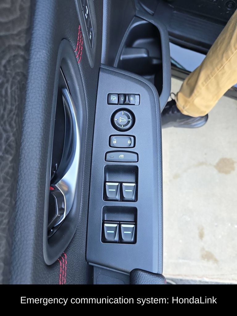 Used 2026 Honda Pilot Black Edition image 13