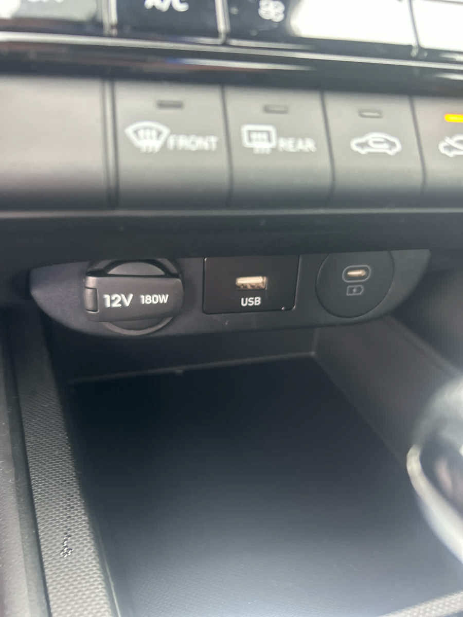 Used 2026 Hyundai Elantra Hybrid w/ Cargo Package FWD image 19