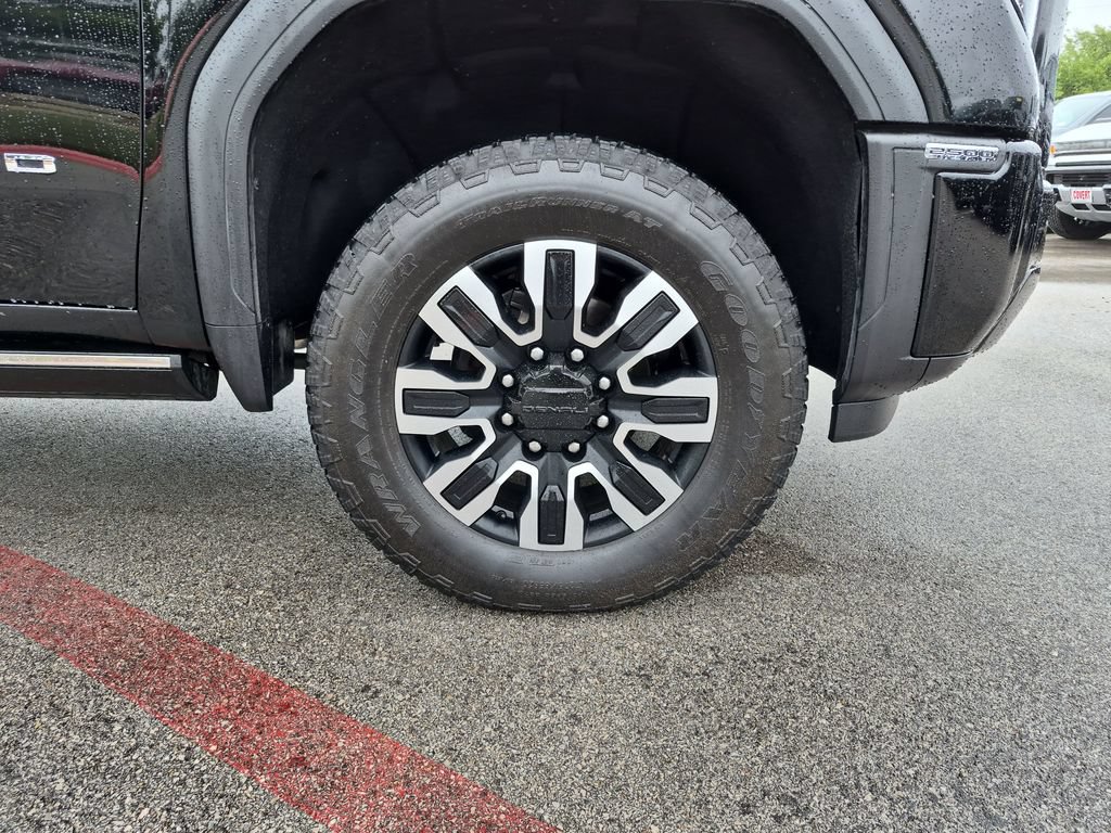 Certified 2025 GMC Sierra 2500 Denali Ultimate w/ Max Trailering Package AWD/4WD image 19