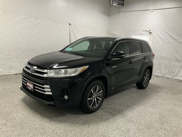 Used 2017 Toyota Highlander XLE AWD/4WD image 2