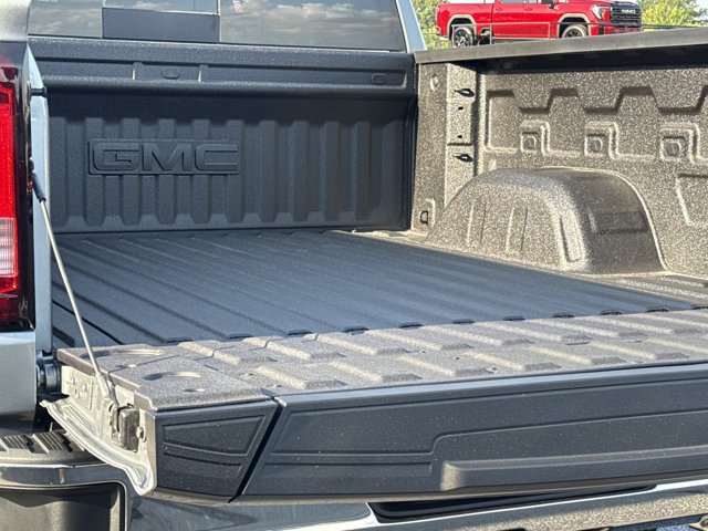 New 2026 GMC Sierra 1500 SLT AWD/4WD image 11