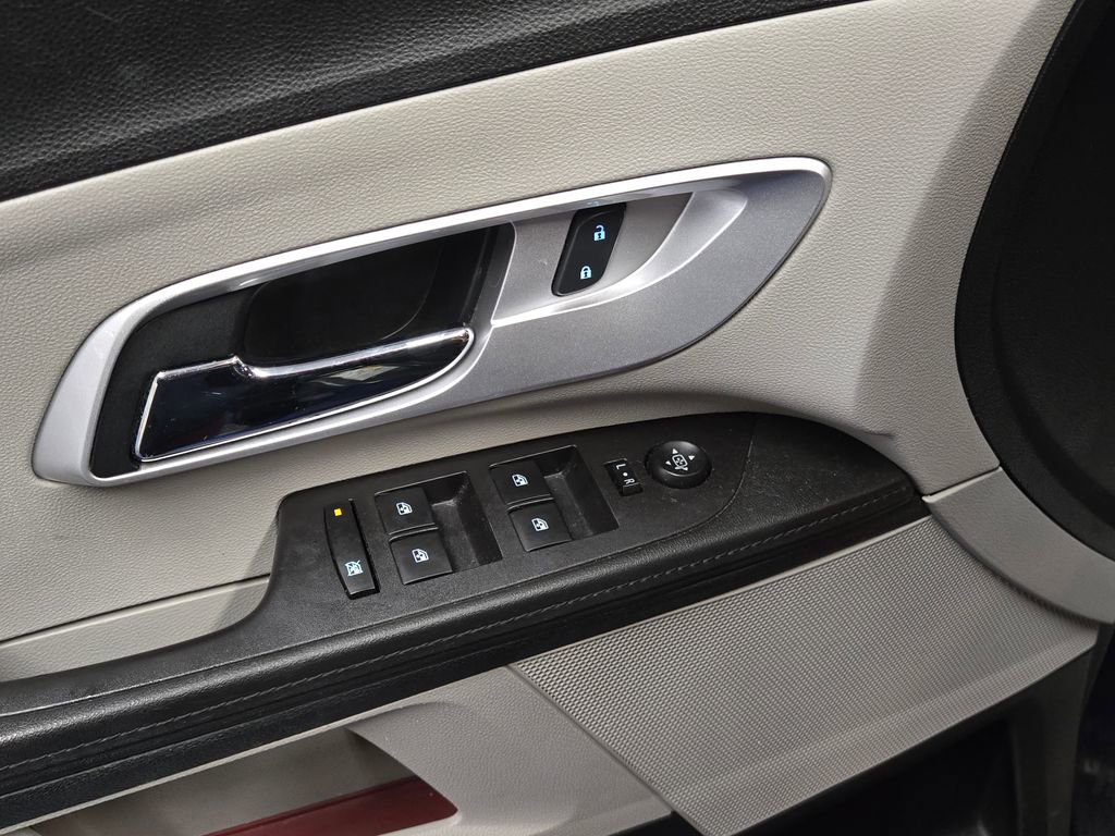 Used 2016 Chevrolet Equinox LT w/ Convenience Package image 11