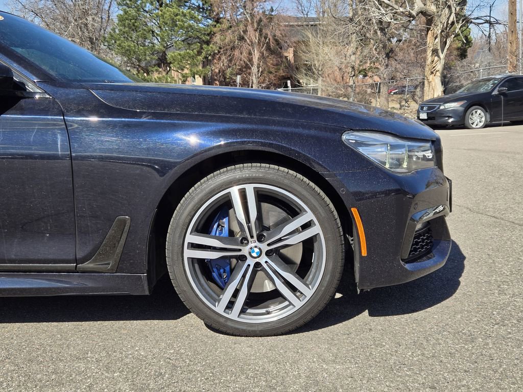 Used 2019 BMW 740i xDrive 740i xDrive w/ M Sport Package image 8