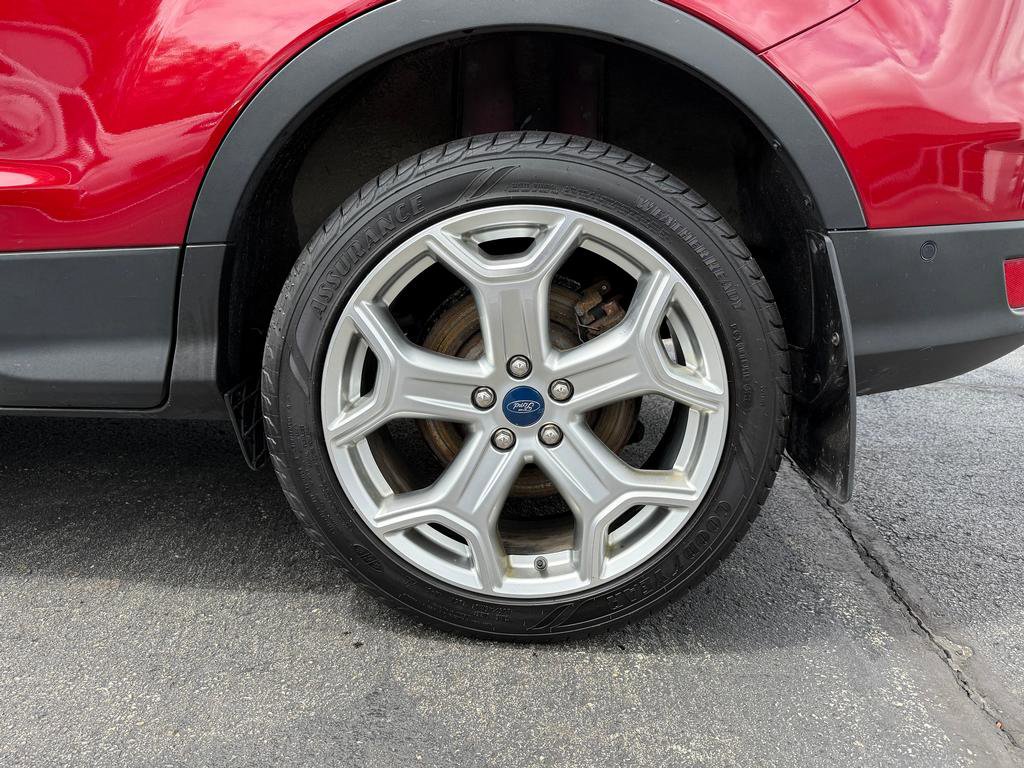 Used 2019 Ford Escape Titanium FWD image 22