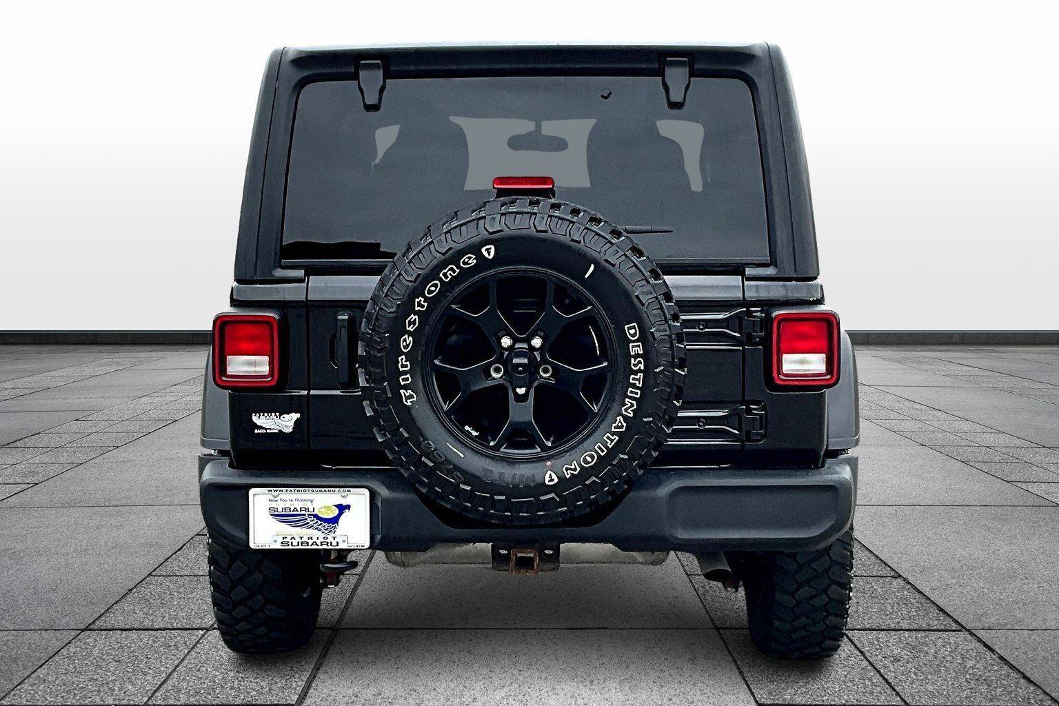 Used 2022 Jeep Wrangler Willys image 4