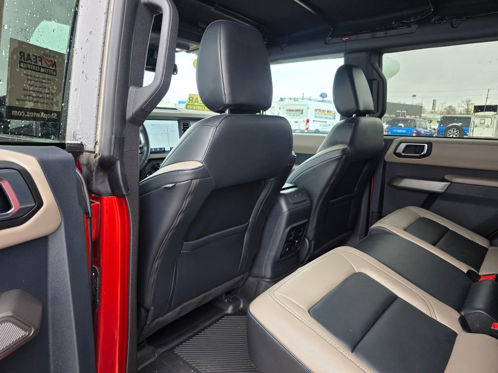 Used 2023 Ford Bronco Wildtrak AWD/4WD image 30