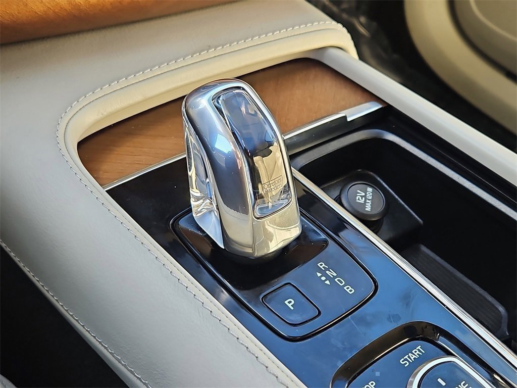 Used 2017 Volvo XC90 T8 Inscription w/ Luxury Package image 32