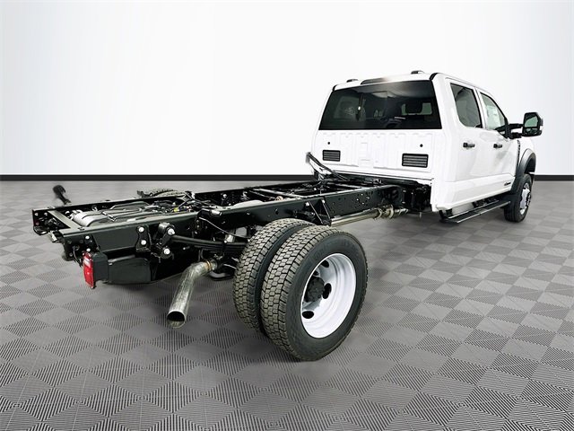 New 2026 Ford F550 4x4 Crew Cab image 4