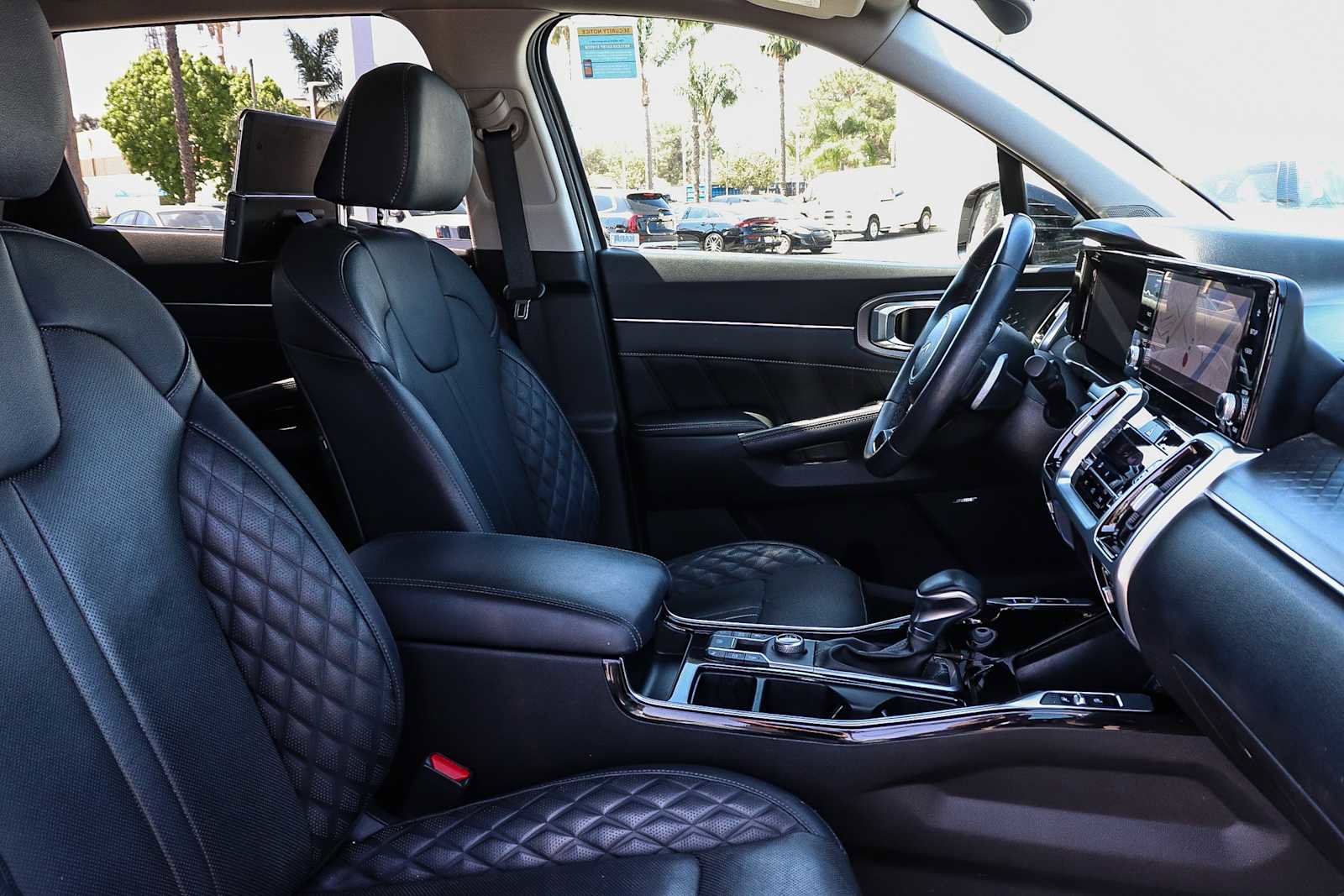 Used 2022 Kia Sorento SX image 26