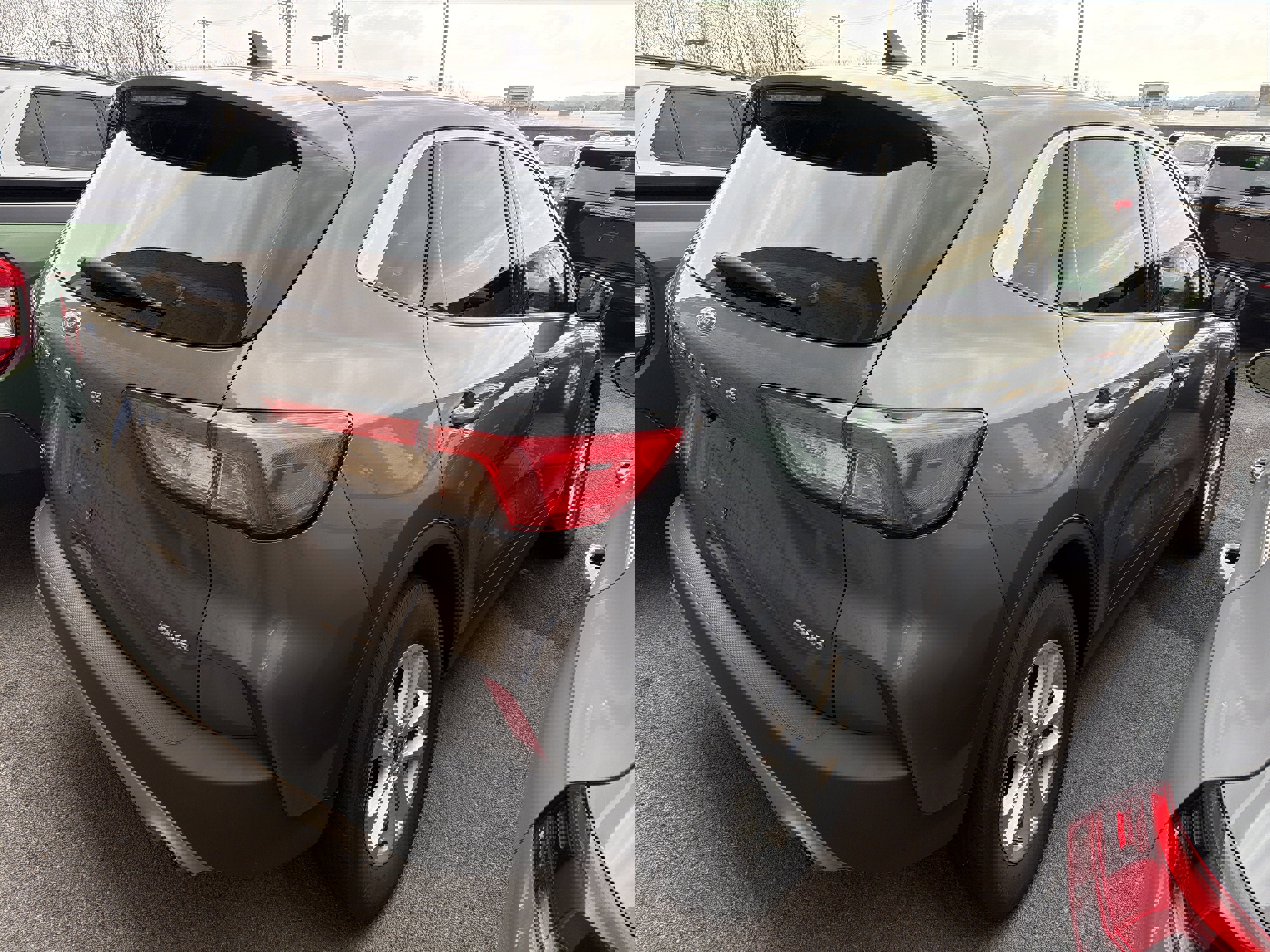 Used 2022 Ford Escape SE w/ Cold Weather Package image 6