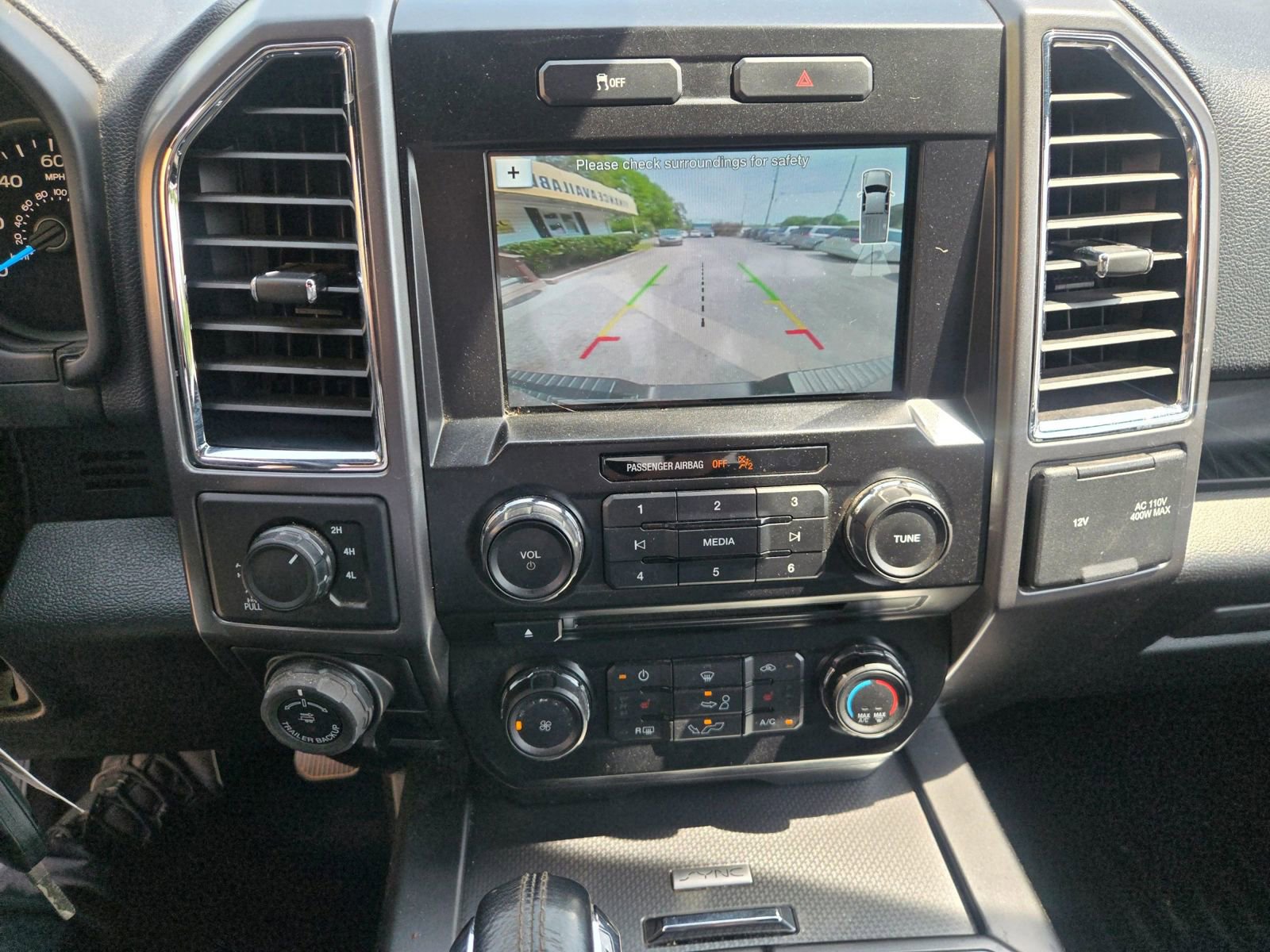Used 2016 Ford F150 XLT w/ Equipment Group 302A Luxury AWD/4WD image 7