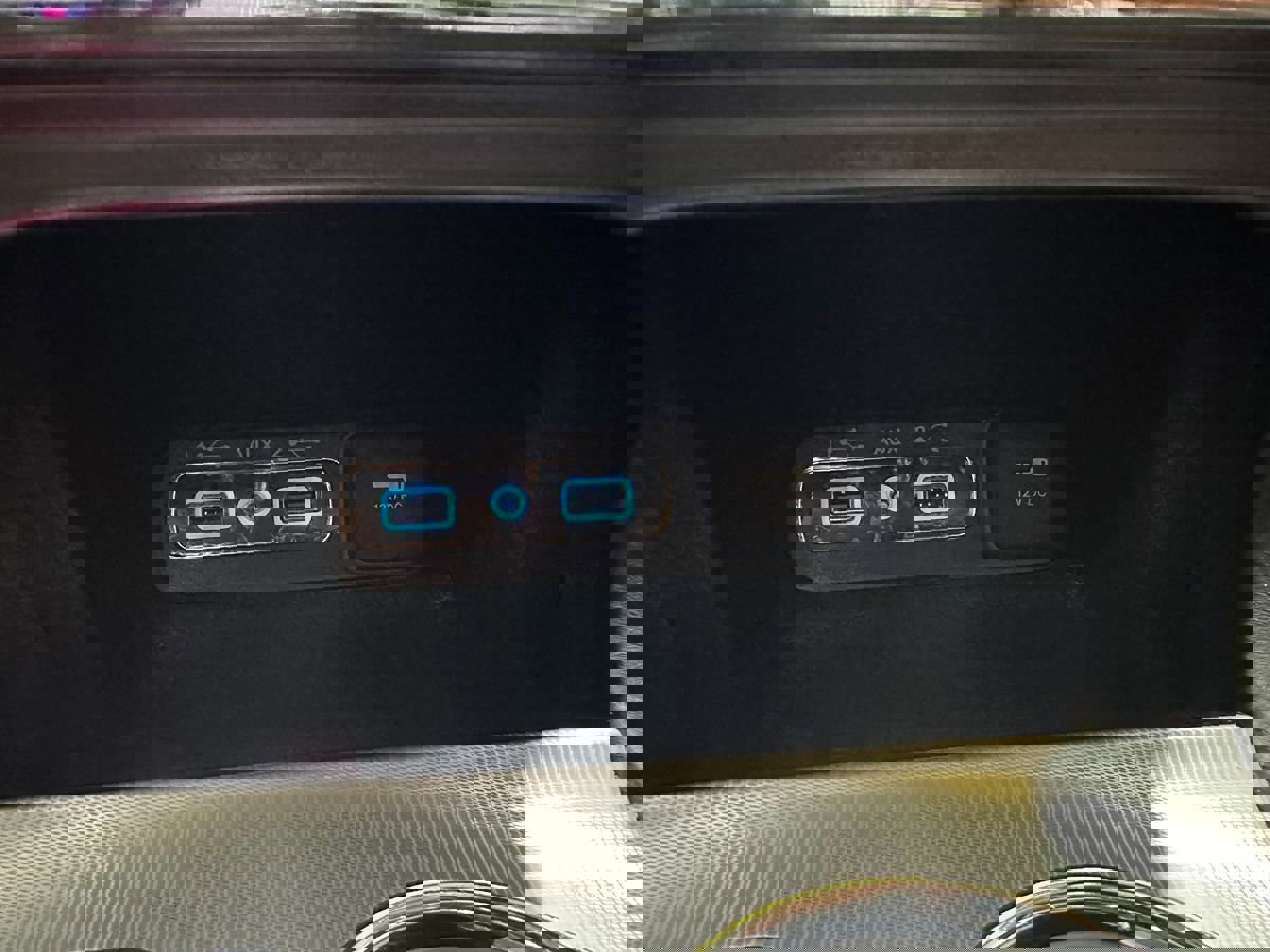 Used 2020 Jeep Grand Cherokee SRT AWD/4WD image 38