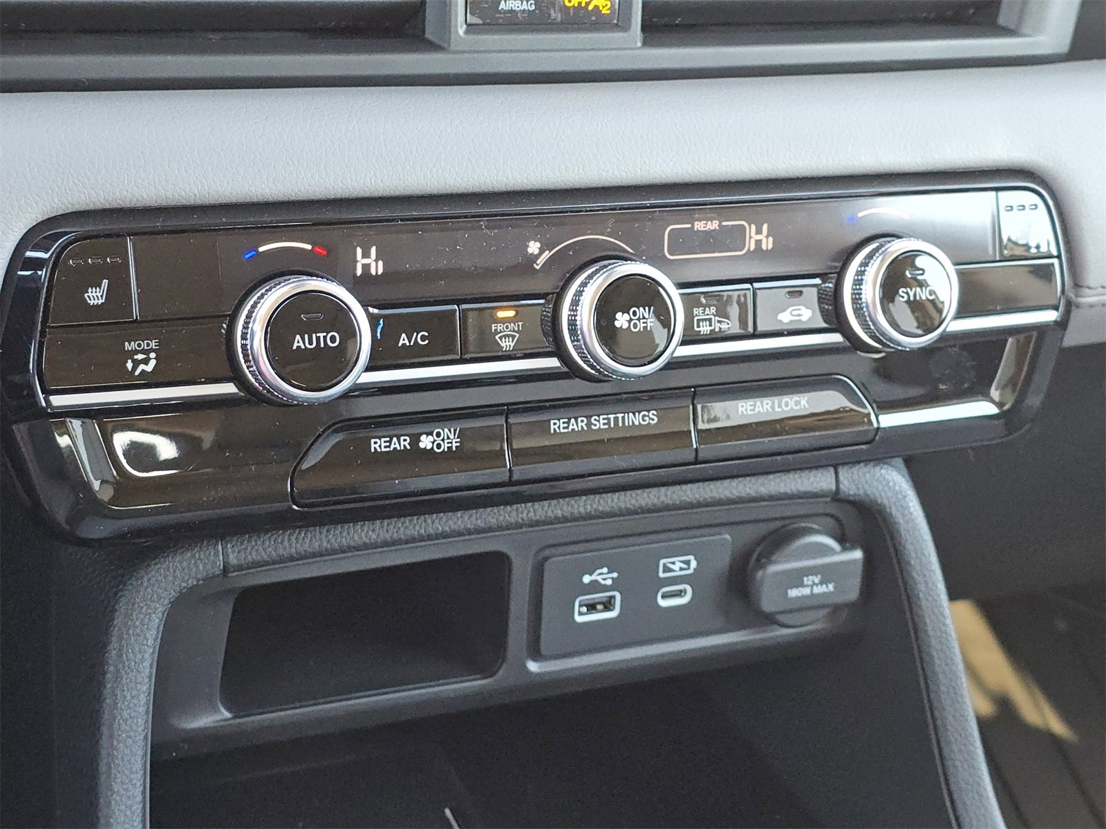 New 2025 Honda Pilot Touring image 21