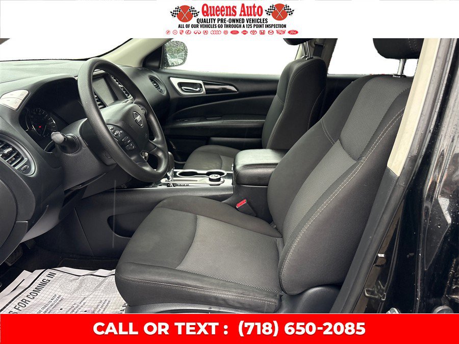 Used 2019 Nissan Pathfinder S AWD/4WD image 10