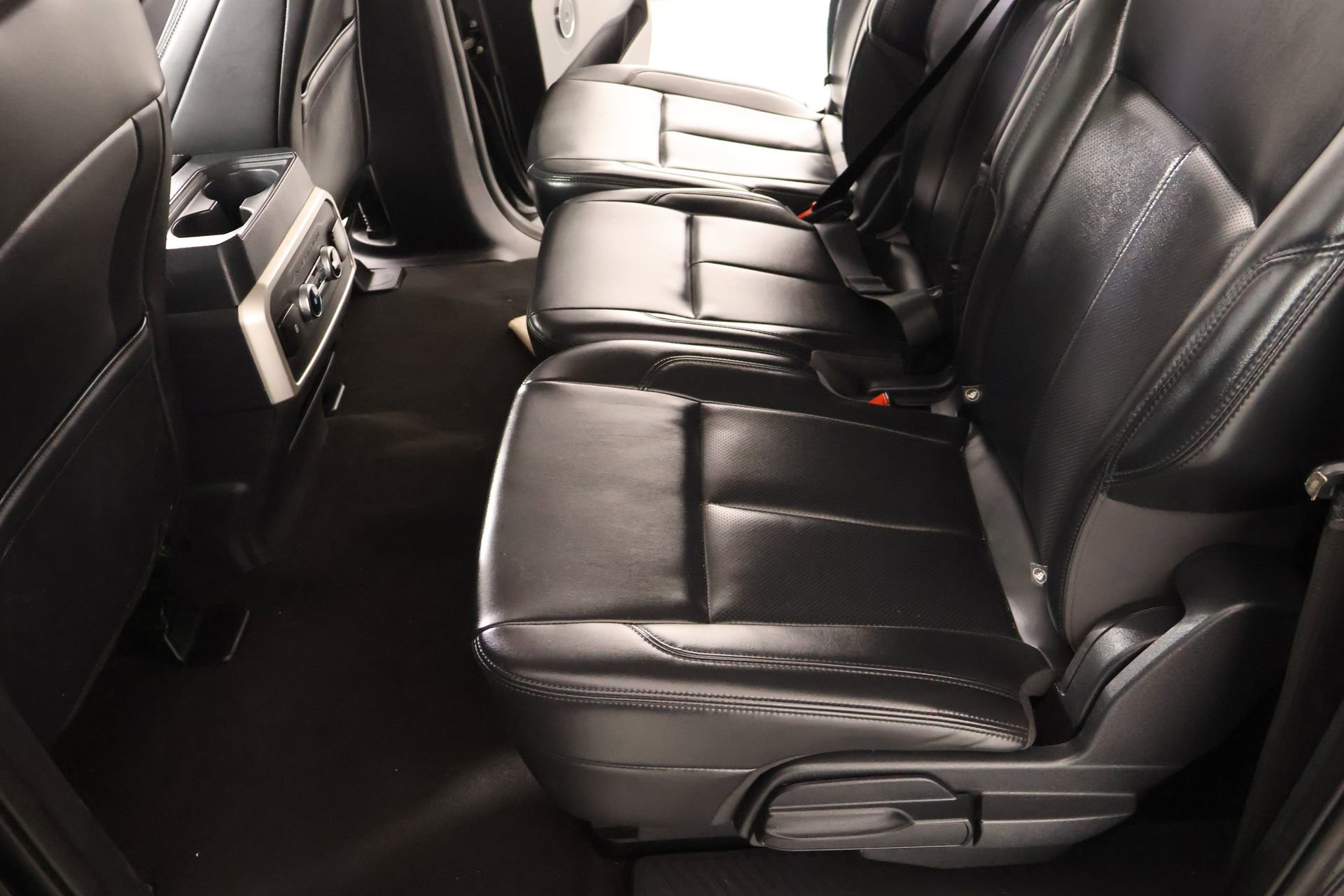 Used 2024 Ford Expedition Max XLT image 13