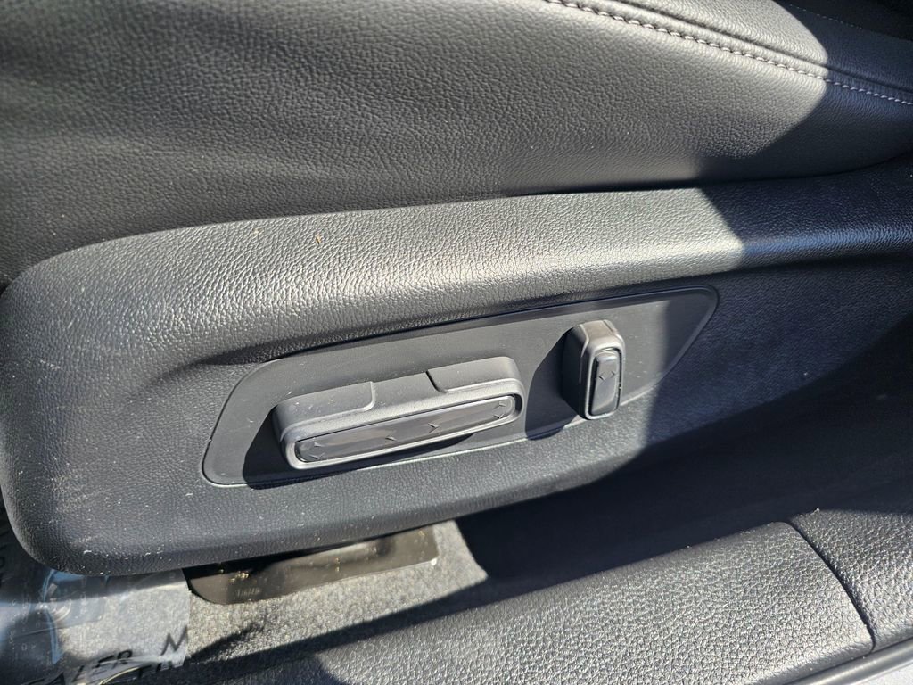 Used 2024 Honda Civic EX-L image 23