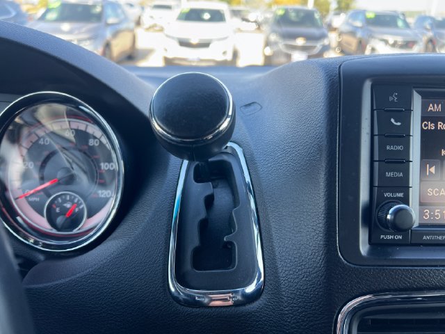 Used 2017 Dodge Grand Caravan GT FWD image 25