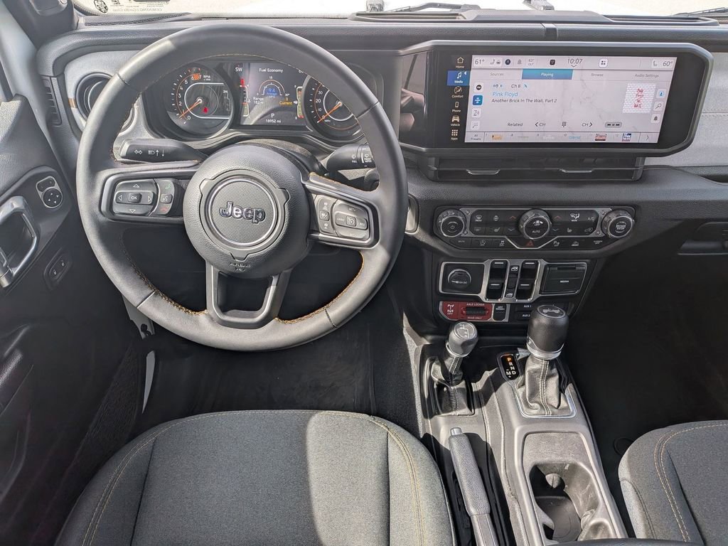 Used 2024 Jeep Wrangler Unlimited Sport AWD/4WD image 18